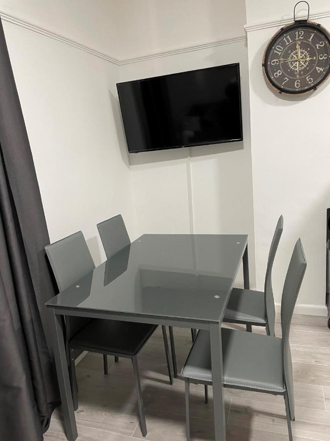 Central Plymouth Apartment Екстериор снимка
